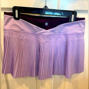LULULEMON pleated tennis skirt!
